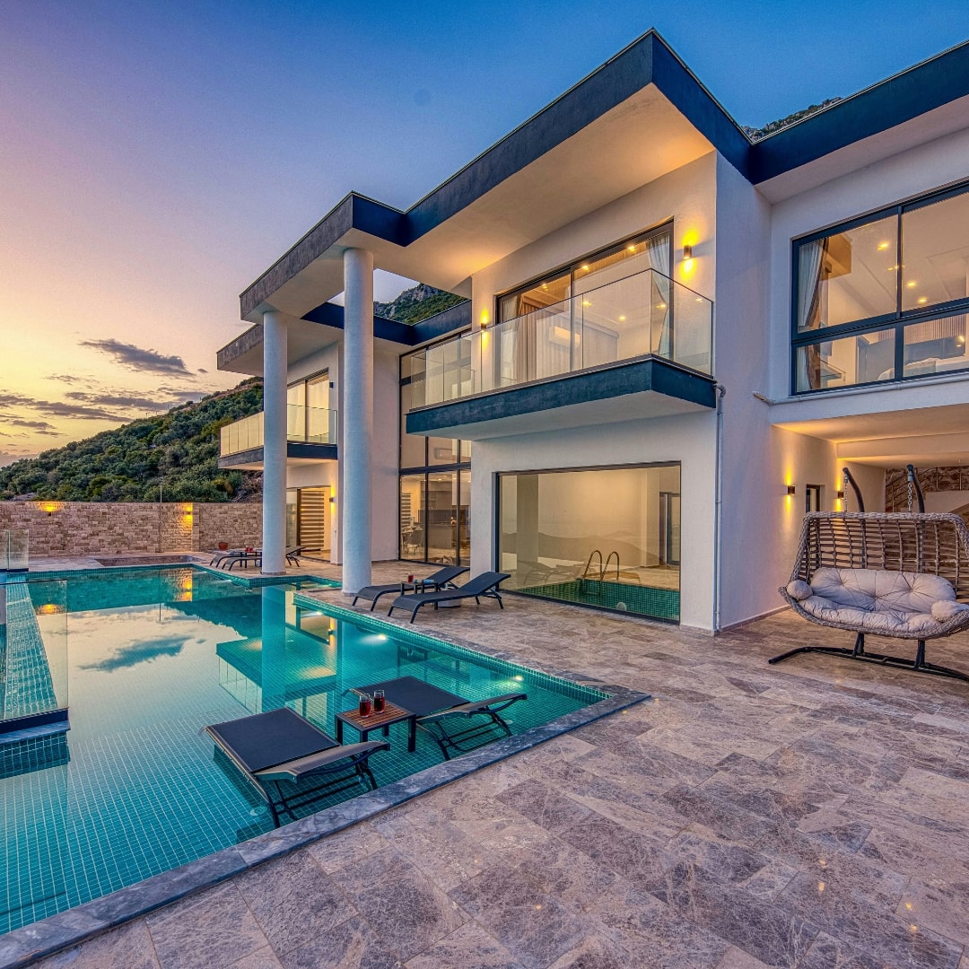 Elegant architectural detail